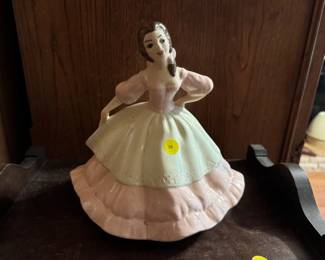 LADY FIGURINE