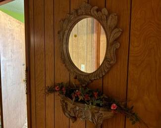 MIRRORS AND DECOR
