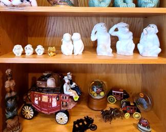 Decor items- Wells Fargo collectibles 