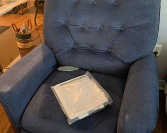 Like new adjustable recliner!