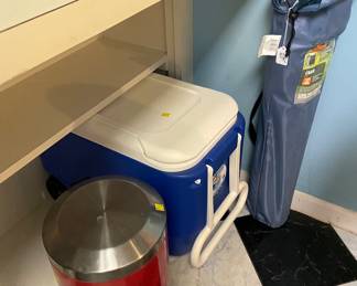 Metal Red Trash Cans, Cooler Chest with Wheels and Pull Handle, Portable Folding Picnic Chairs