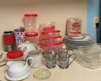 Assorted Kitchen Items