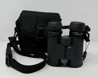 Zeiss Conquest HD 8x32 Binoculars w/ Bag | Est. $1,000	