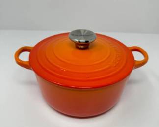 Le Creuset Enameled #18 Cast Iron Signature Round Dutch Oven, 2 qt.