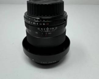 Carl ZEISS Distagon T* 2/28 | Est. $625	