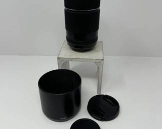 Fujinon Aspherical Lens Super EBC XF 70-300mm 1:4-5.6 | Est $950	