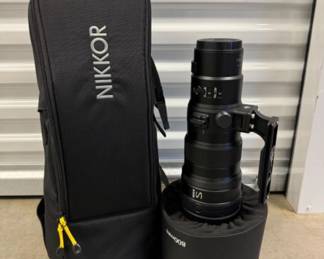 Nikon NIKKOR Z 800mm f/6.3 VR S | Est. $6,300	