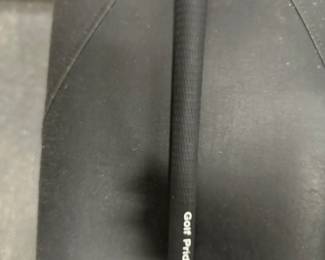 Titleist 917 D3 Driver 9.5 - RH
$135.00 ( suggested amount)

Project X -7C3 Stiff Shaft 73g - Blue
Golf Pride Grip - Standard Size in great condition with minimal signs of wear

Pre-owned driver meticulously maintained. Great condition overall with minor wear on bottom and face.  Titleist adjustment tool and SUREFIT weights included; no original head cover.  Authentic with Serial Number.
