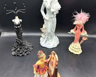 Fashionable Figurines