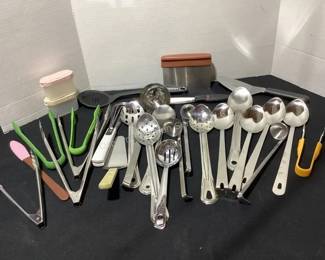 Serving utensils