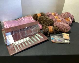 Yarn & Knitting Needles