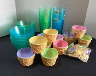 New party plastic ware