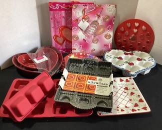 Valentine's bakeware