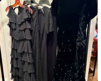 5 Vintage & Modern Little Black Dresses 