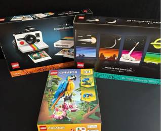3 Lego Sets: Polaroid Camera, Space Age, Parrot/Fish/Frog