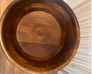 Free Standing Salad Bowl