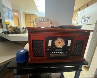 radio, record player, cd player, 8 in 1 victrola