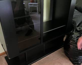 ENTERTAINMENT CENTER