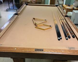 POOL TABLE