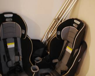 2 GRACO Car Seats