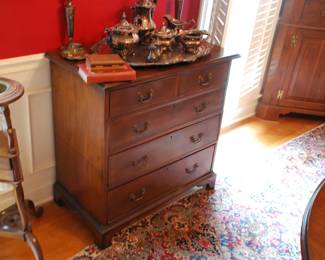 Antique Dresser- 4 drawer
