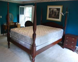 CRAFTIQUE Bedroom set