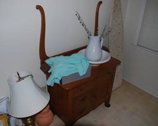 Wash Stand- no mirror