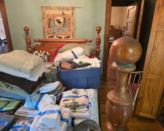 Queen Size Pine Cannon Ball Four Poster Bed.