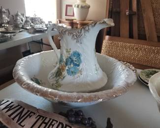 Vintage Stunning Hand-Painted Majolica Wash Set - Includes Large Bowl and Water Pitcher with Exquisite Floral Design