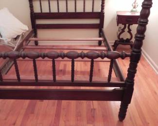 4 post Full Bed Frame