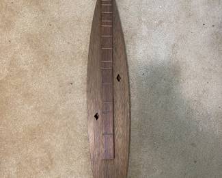 DULCIMER 