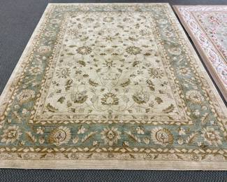 Antiqua Cream/Green Rug - 7'8" x 10'2"