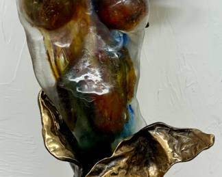 Yves Lohe "Torso Femenino"