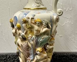 Capodimonte Ewer