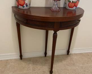 Entry table 2 drawers 31.5”w 15.75”d 28.5”t