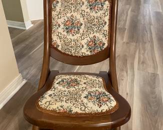 Folding rocker $90.00 18”w 29”d 32”t