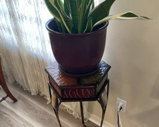 Metal plant stand $35.00 13.5”w 16”d 33.5”t