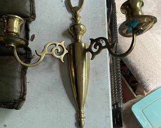 Brass Williamsburg candle holder sconce