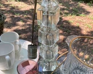 Crystal base table lamp