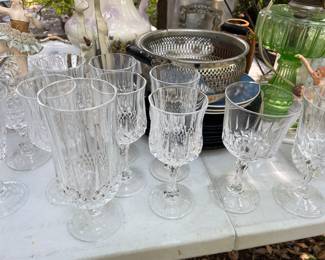 Crystal wine glasses 