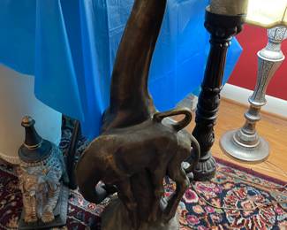 resin giraffe statue