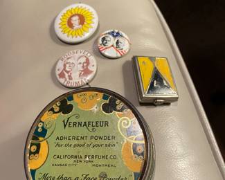 Roosevelt/Truman Campaign Buttons & Vernafleur Powder 