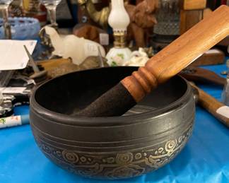Singing bowl