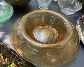 Amber glass bowl 