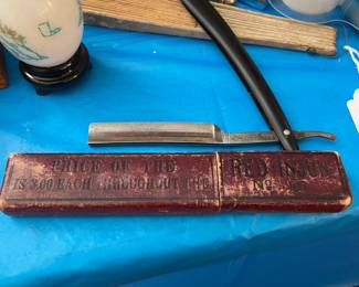 Straight razor with case