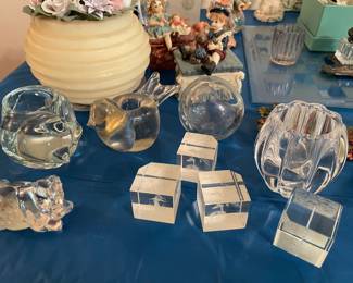 Glass figures