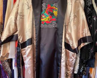 reversible embroidered kimono
