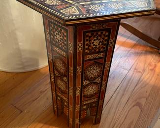 Small inlaid table - Moroccan