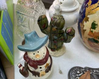 Cactus and snowman salt and pepper shakers 