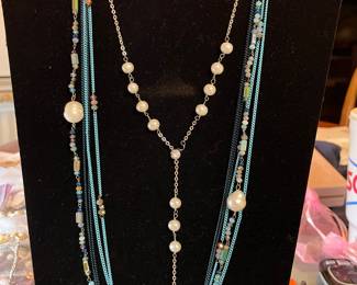 Pearl and bean necklaces 